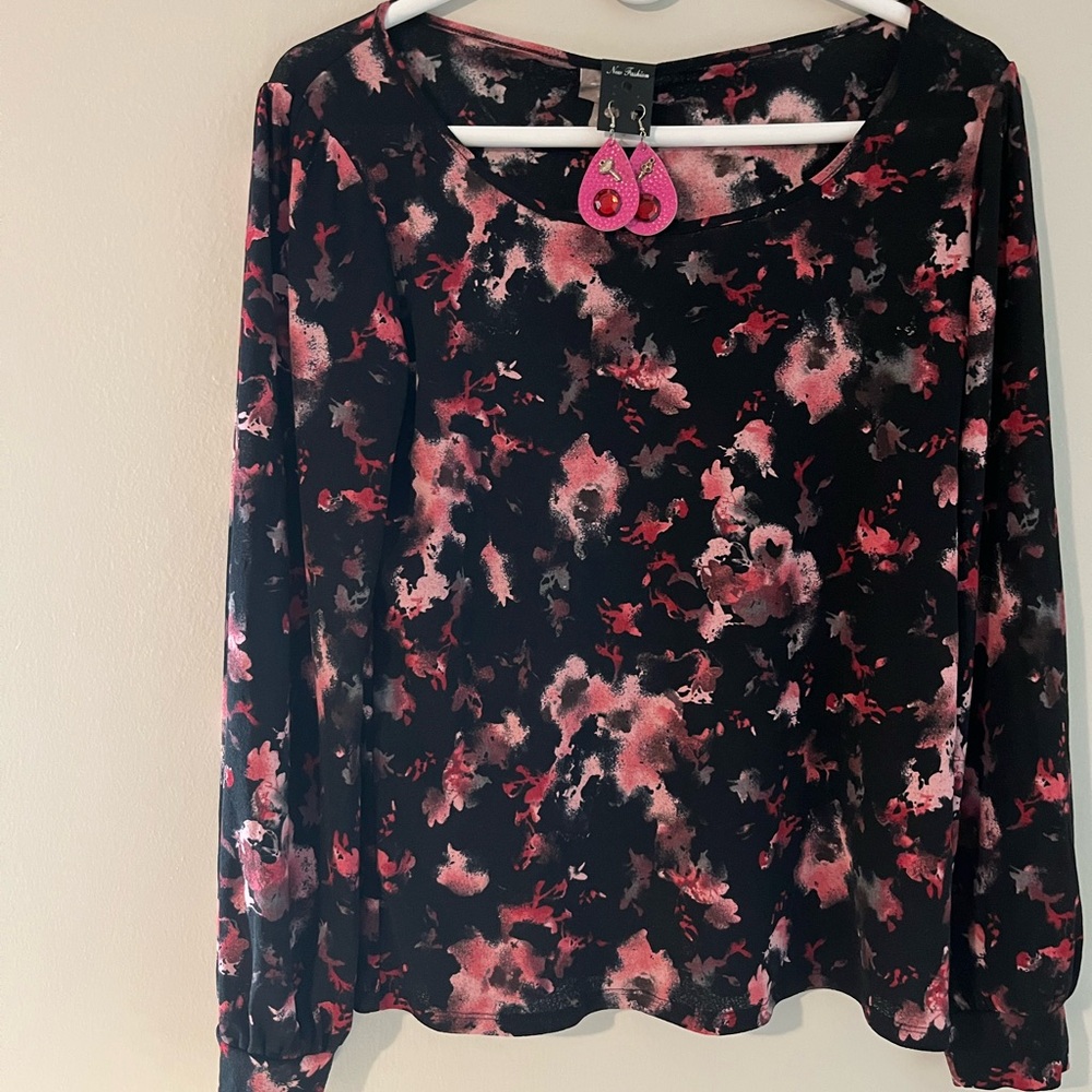 Chic Black and Pink Floral Long Sleeve Tee